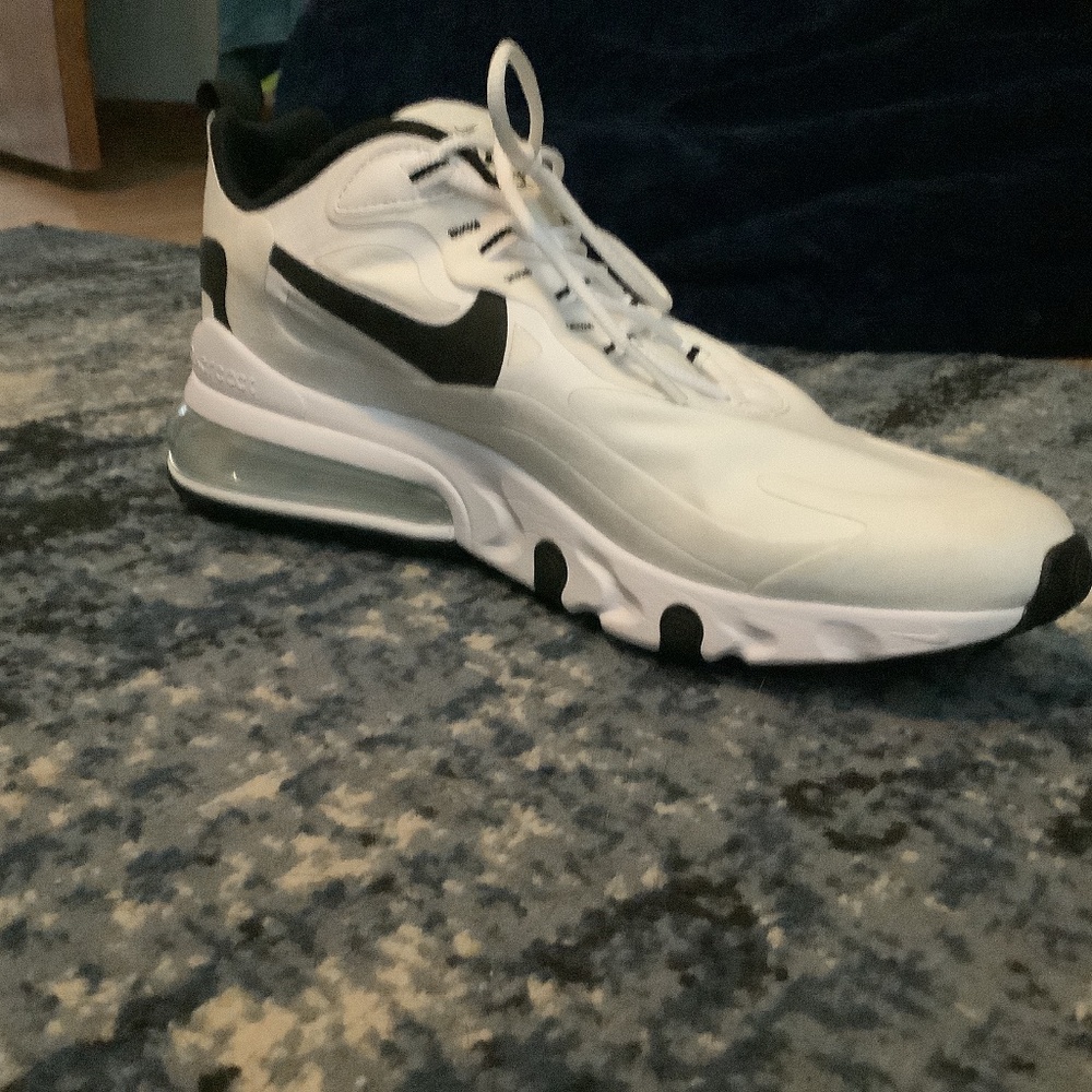 Nike react air max 70